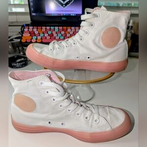 Chuck Taylor All Star Hi White Cherry Blossom Woman's Size 9 Pink Gum Sole